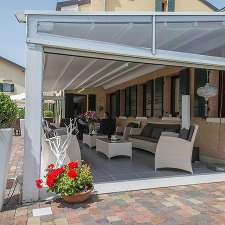 Hotel Venice Resort Airport Тессера Экстерьер фото