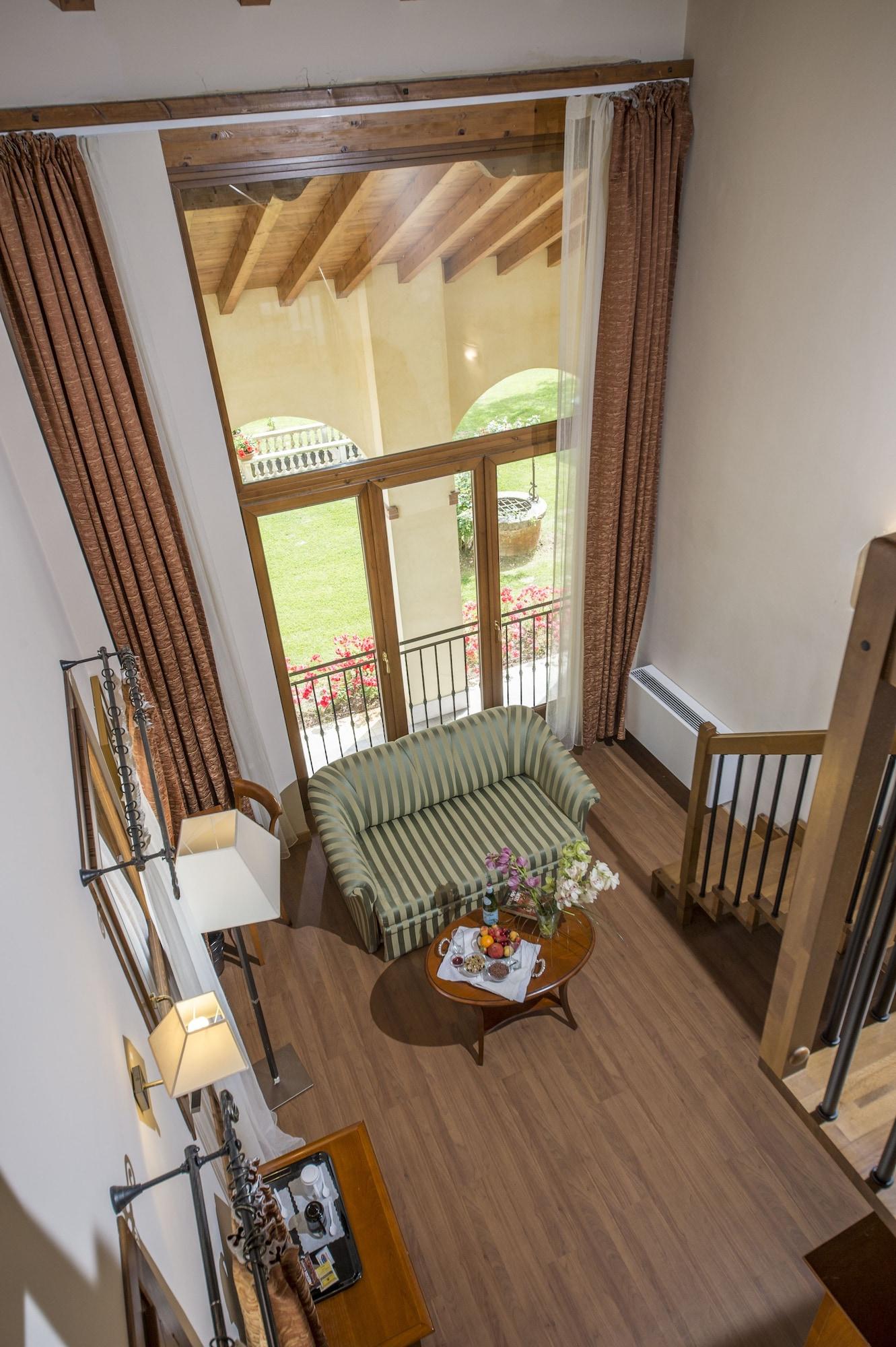 Hotel Venice Resort Airport Тессера Экстерьер фото