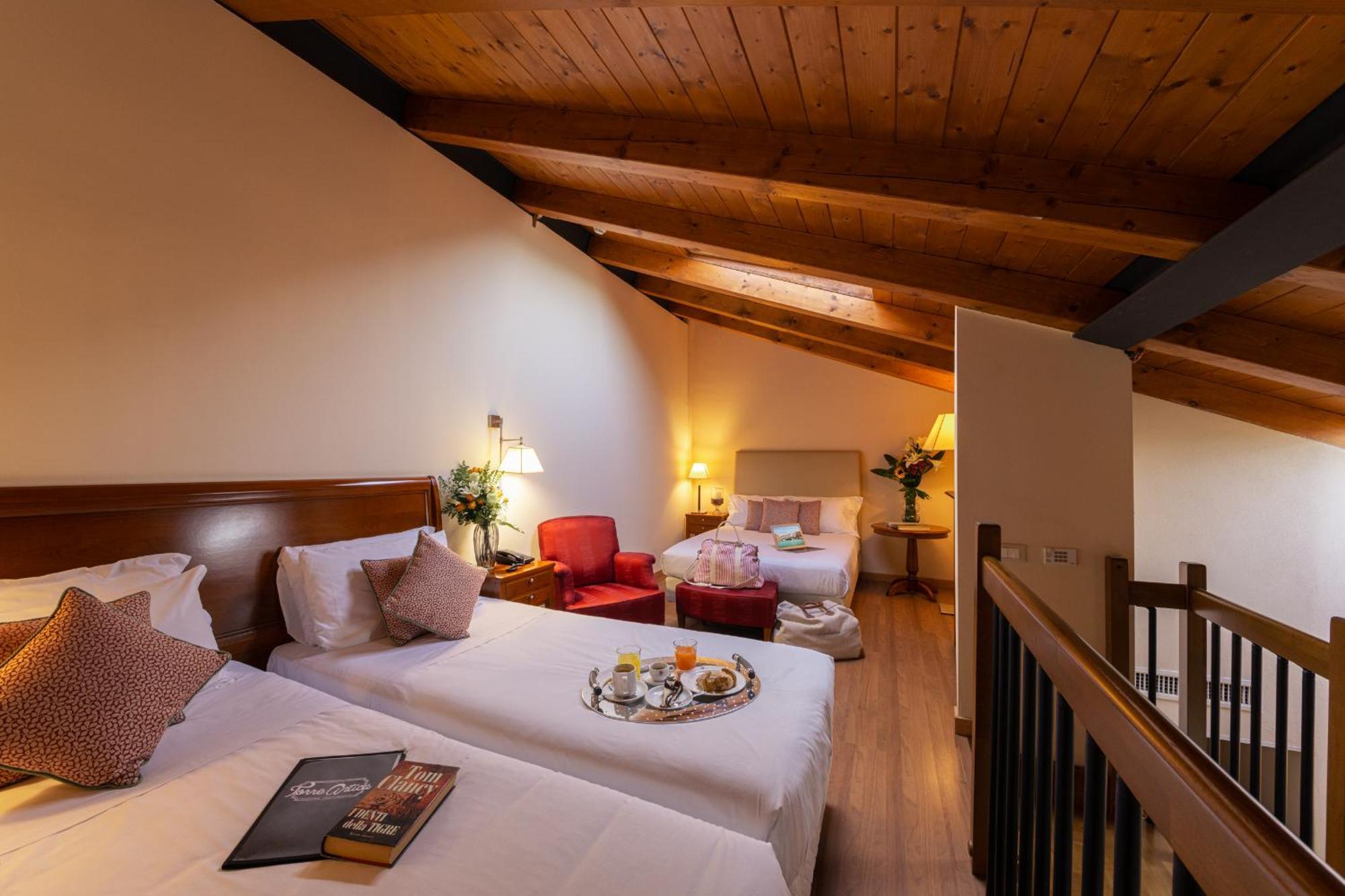 Hotel Venice Resort Airport Тессера Экстерьер фото