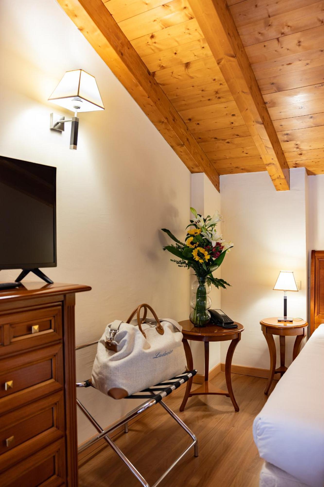 Hotel Venice Resort Airport Тессера Экстерьер фото