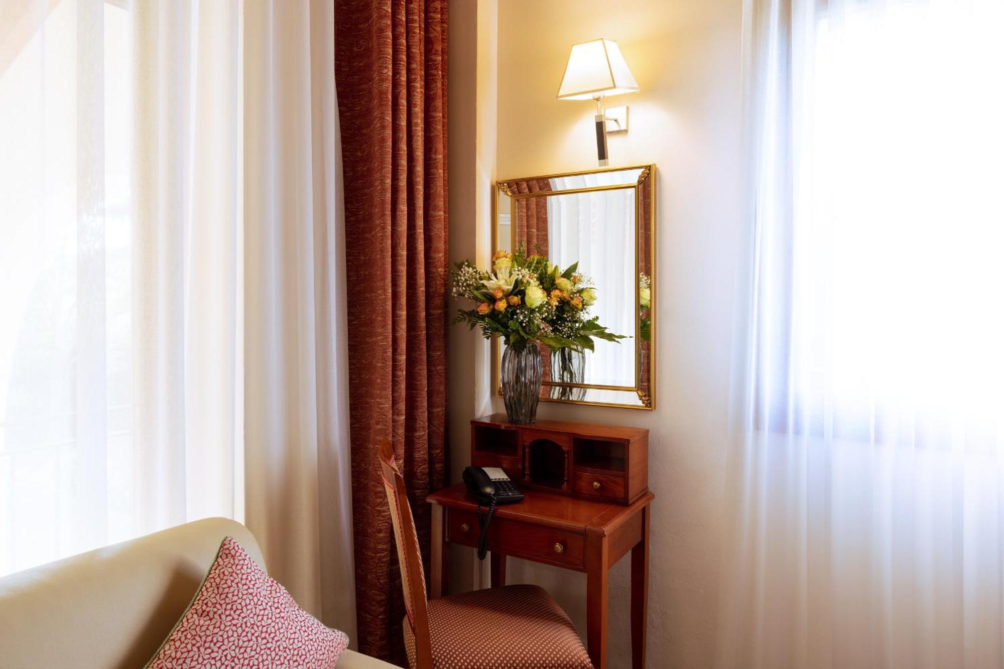 Hotel Venice Resort Airport Тессера Экстерьер фото