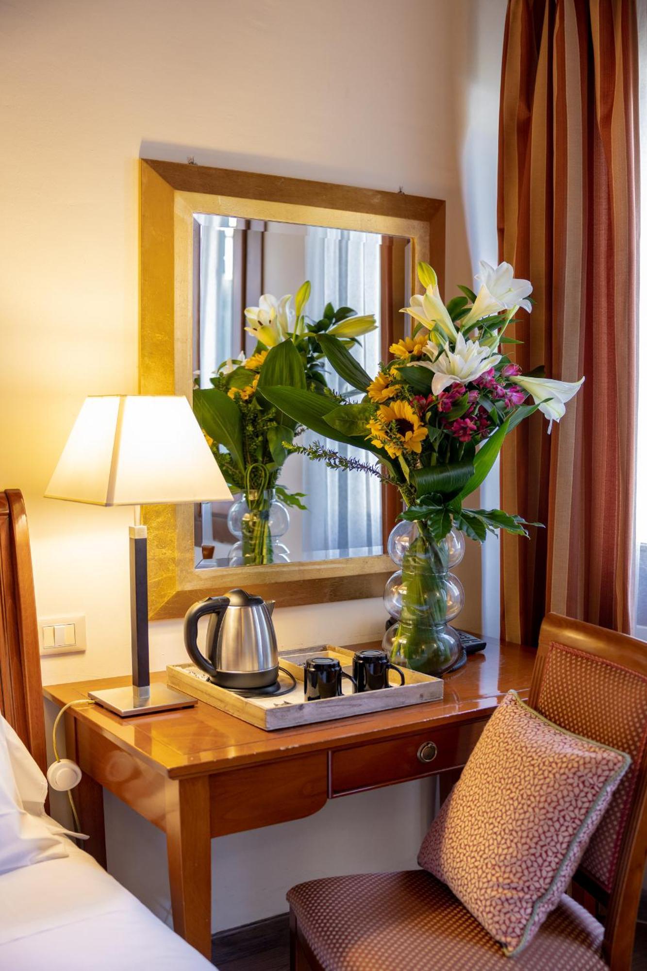 Hotel Venice Resort Airport Тессера Экстерьер фото